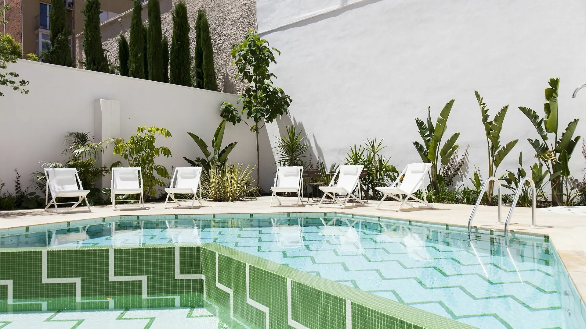 Aspasios Garden Apartments Barcelona